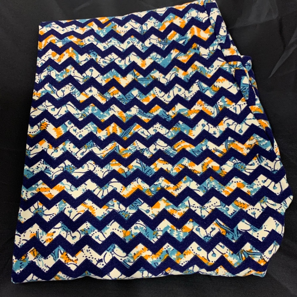 Lularoe Tall & Curvy TC Leggings